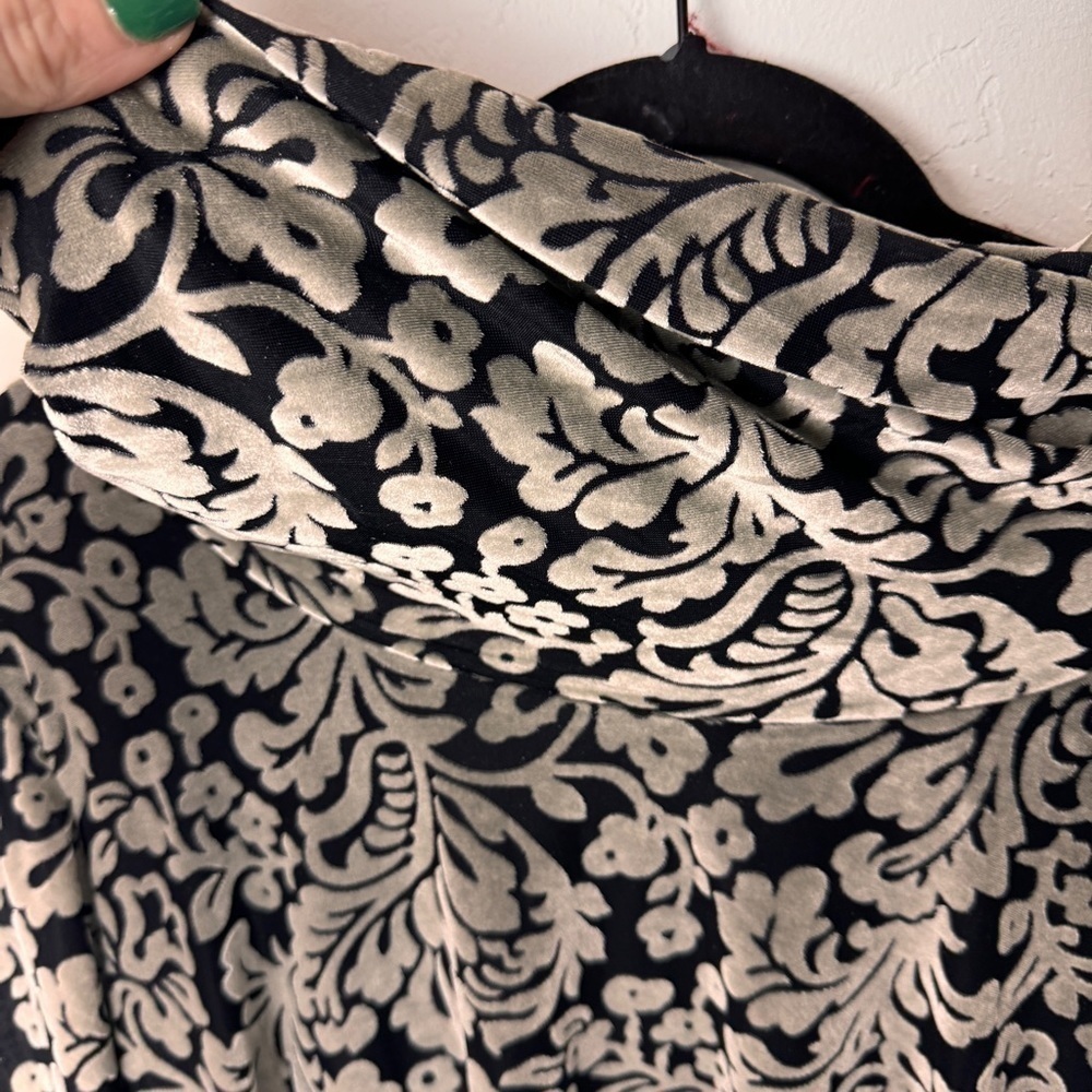 Ruby Rd velvet top - Picture 6 of 10